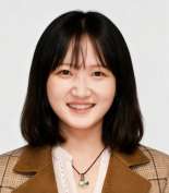 Feng Yating 冯雅婷
Profe ora de chino titulada con CTCSOL y Mae tría por la BLCU, con amplia experiencia en la en eñanza pre encial y virtual para todo  lo  nivele . Se e pecializa en el di eño curricula