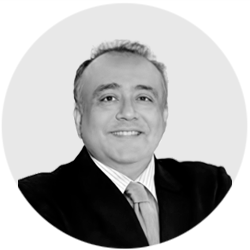 Mag. Freddy Llaque Sánchez