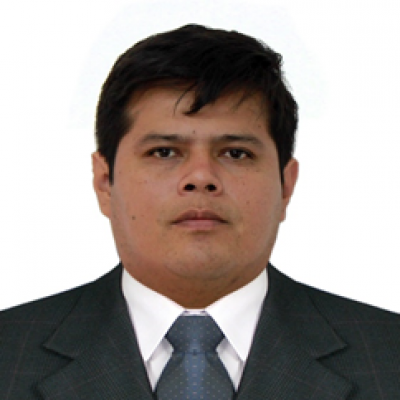 Dr. César Braulio Cisneros Hilario