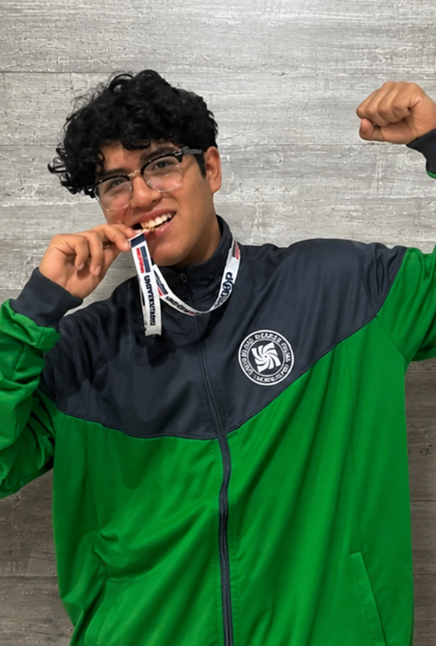 DEPORTISTAS DESTACADOS EN AJEDREZ, KARATE Y TAEKWONDO
En lo  reciente  campeonato  nacionale  univer itario  de la FEDUP, la Univer idad Ricardo Palma, logra obtener lo   iguiente  bueno  re ultado :C