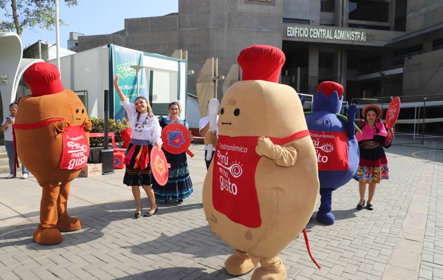 El Bus del Sabor llegó a la Universidad Ricardo Palma