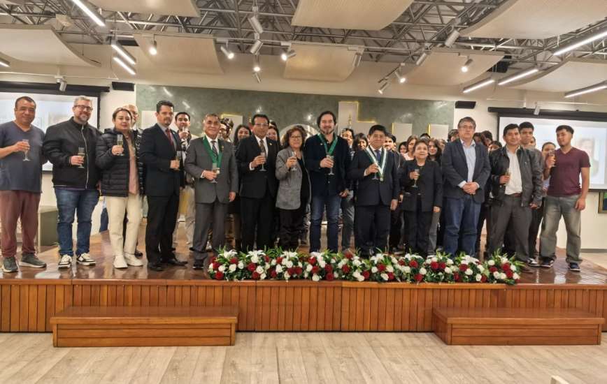 URP otorgó la Distinción Honorífica de Profesor Honorario al  Dr. Hugo Mantilla-Meluk