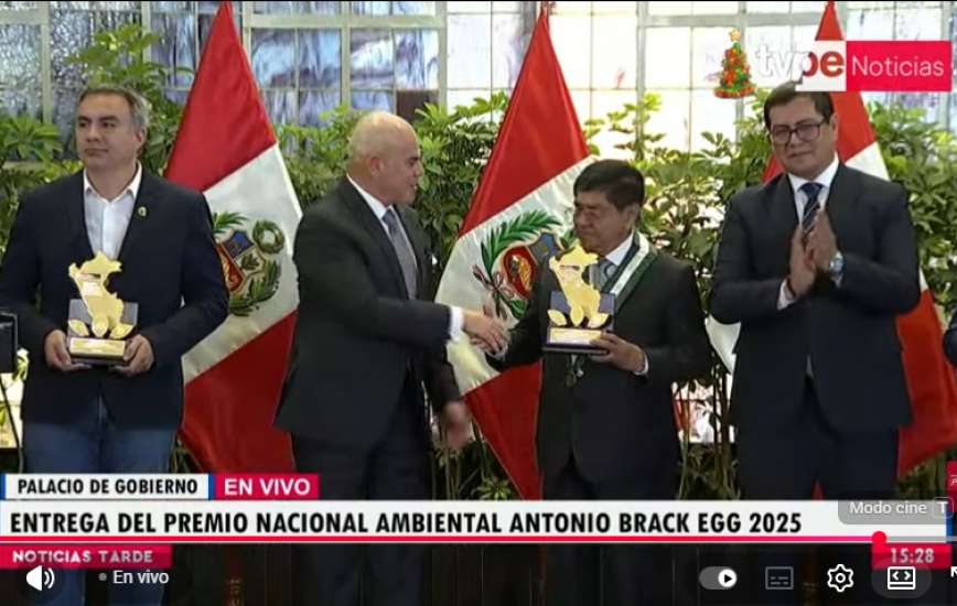 Universidad Ricardo Palma recibe el Premio Nacional Ambiental “Antonio Brack Egg” 2025