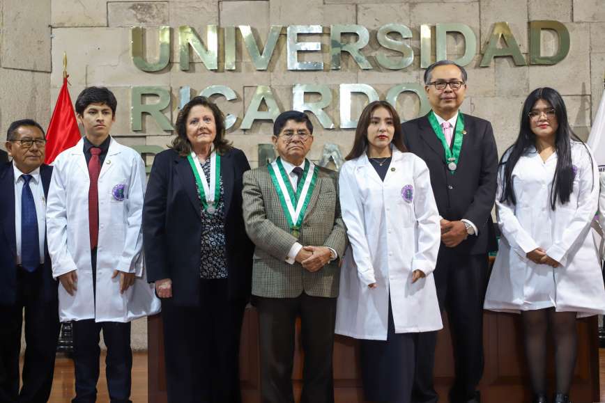 La Universidad Ricardo Palma reafirma valores éticos y compromiso social en la Ceremonia de Imposición de Mandiles 2025-II
