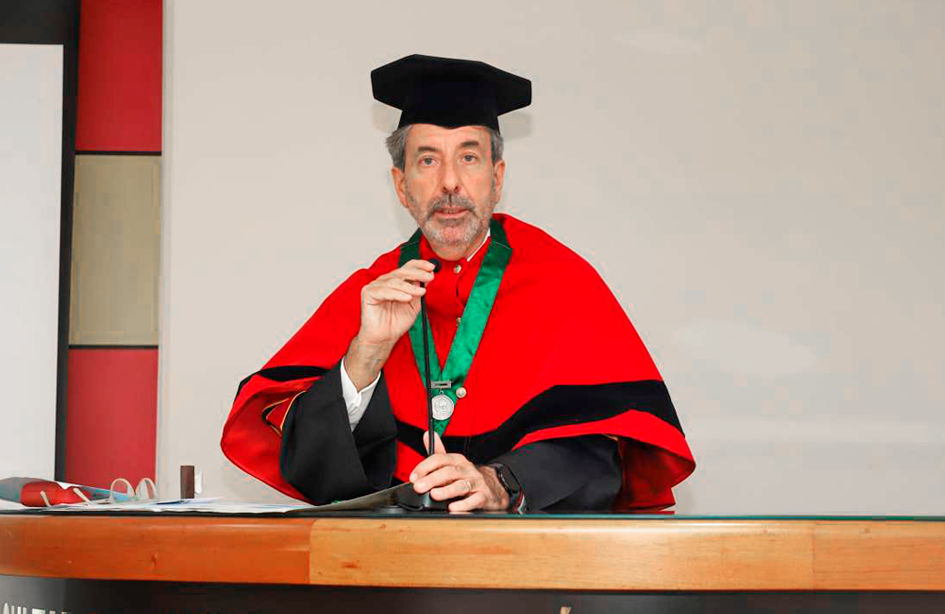  Doctor Honoris Causa